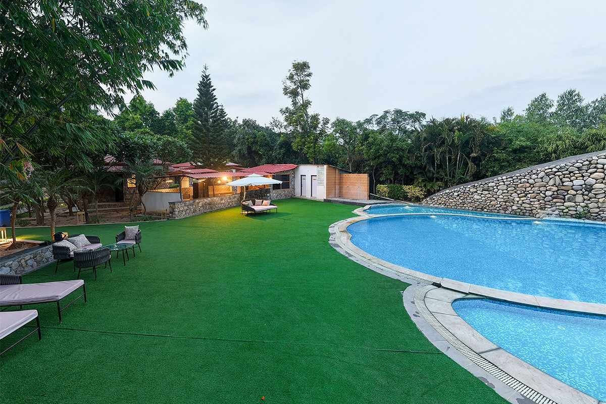 roar-resort- Swimming Pool