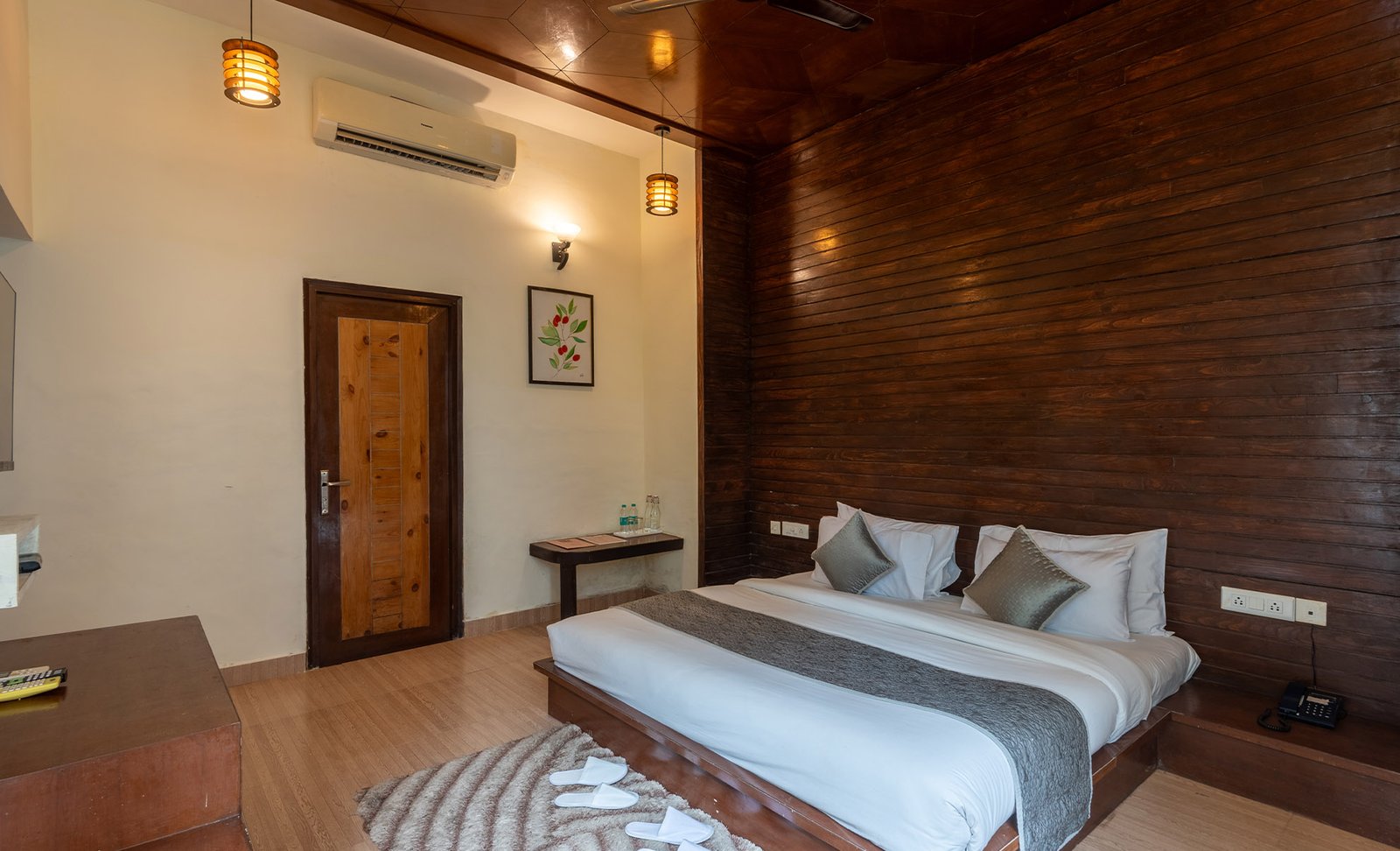 Accommodation - Roar Resort