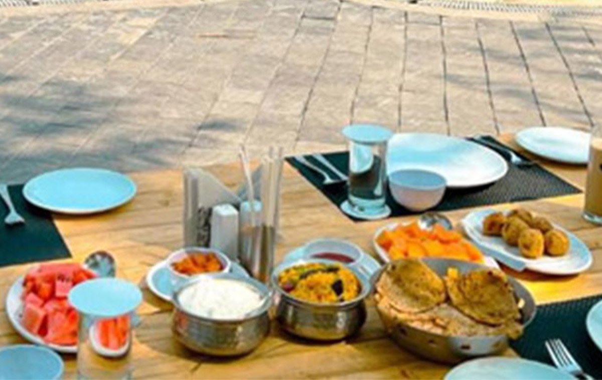 Dining with Your Pet