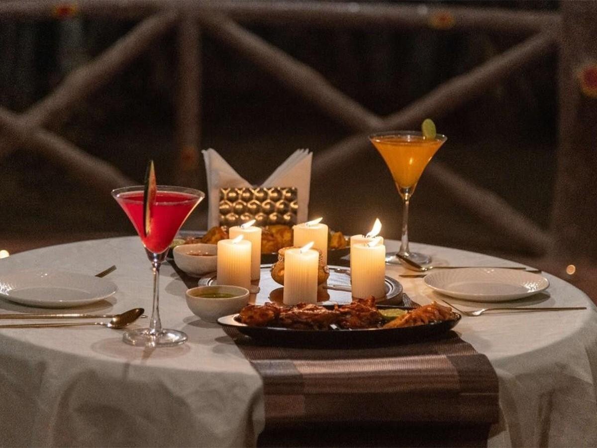 2 Romantic Candlelight Wedding Decor