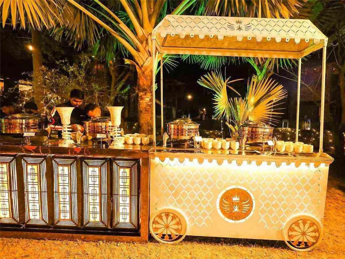 Luxury Wedding Dining Table Arrangement